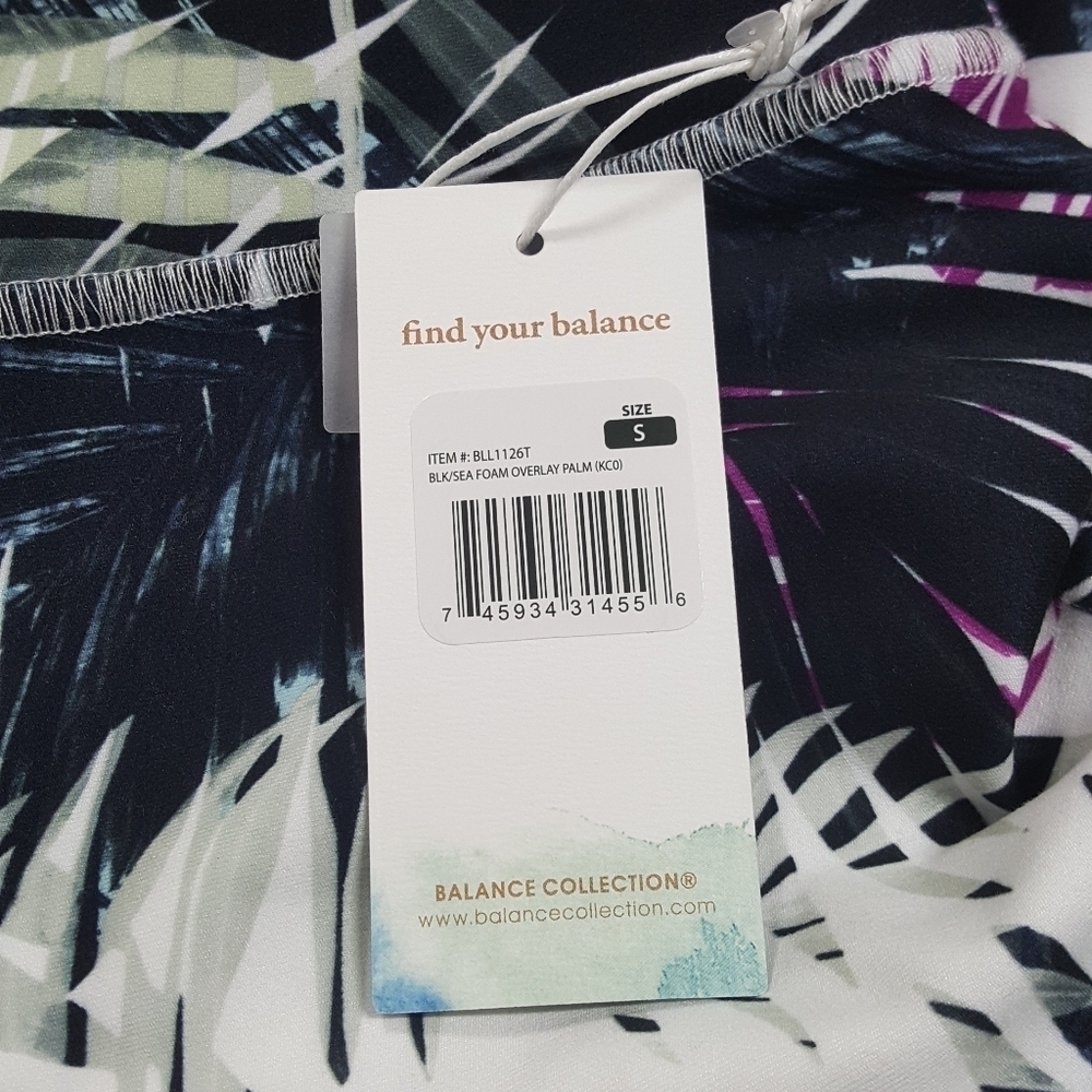 Balance Collection Palm Print Dry-Wik Leggings - Picture 10 of 10